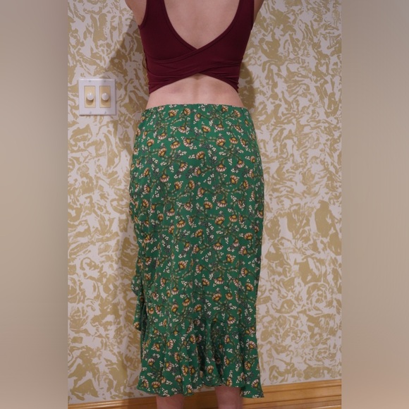 NWT Max Studio Asymmetrical Salsa Dancing Floral Scrunch Skirt - Picture 2 of 5